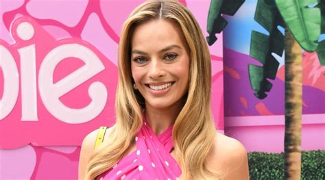 Margot Robbie’s Pink Polka Dot Dress Is the Best Take on the Barbiecore ...