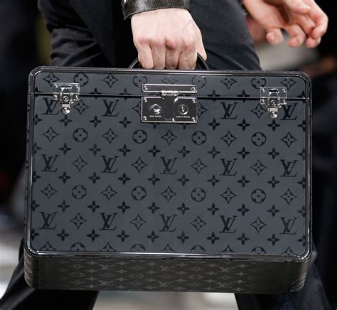 Louis Vuitton Debuts New Monogram Eclipse Print at Men’s Fall 2016 Show ...