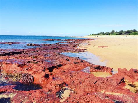 Red Rocks Beach – Phillip Island Holidays