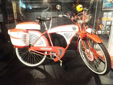 pee wee herman's bike, hollywood museum | Vintage bikes, Cool bikes ...