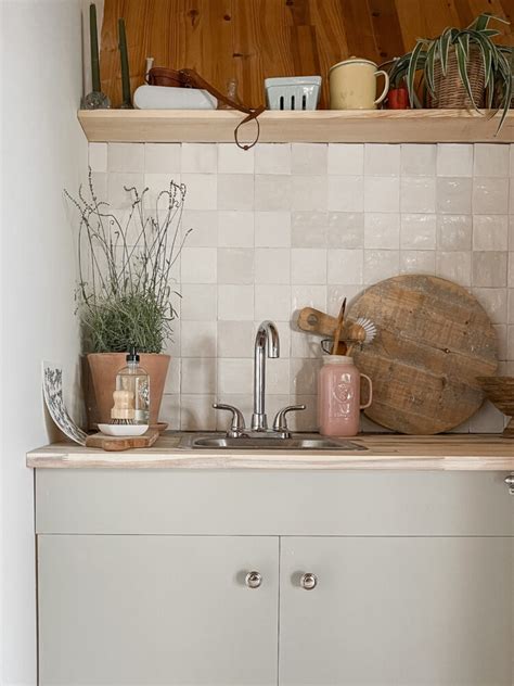 Bar Sink Ideas + How to Install One in 8 Easy Steps - Cottage Living ...