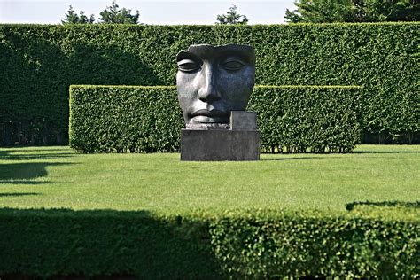 8 Garden Sculptures That Make A Statement - Galerie