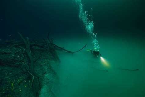 Mexico’s fascinating underwater river: The Cenote Angelita – Which Holidays