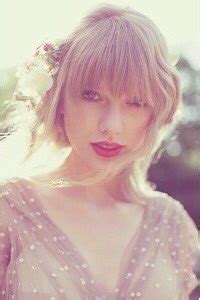 Taylor Swift Album Red Photoshoot