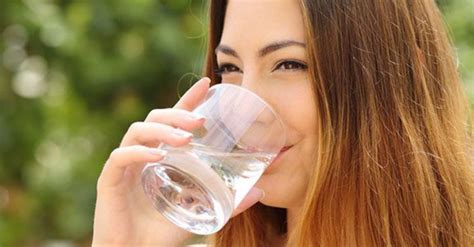 7 Gründe mehr Wasser zu trinken | EAT SMARTER