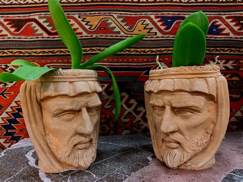 Proantic: Pair Of Terracotta Plant Pots