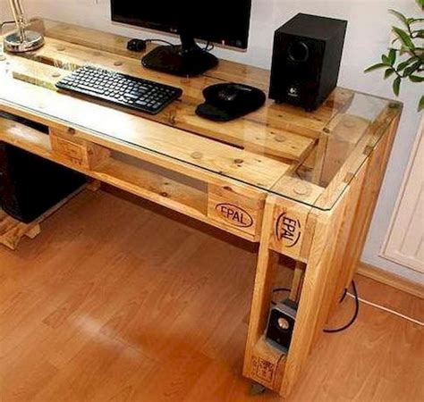 DIY Computer Desk for Beginners - Avantela Home | Perabot palet, Pallet desk, Perabot buatan sendiri
