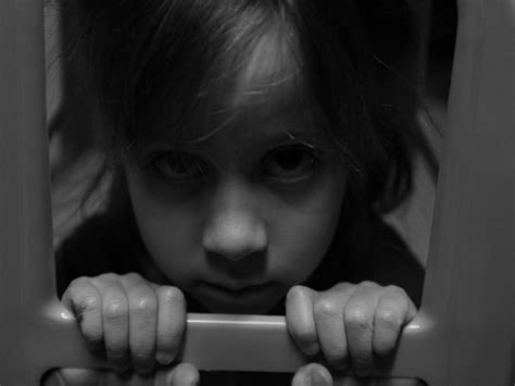 Childhood trauma impacts brain development, accelerates puberty