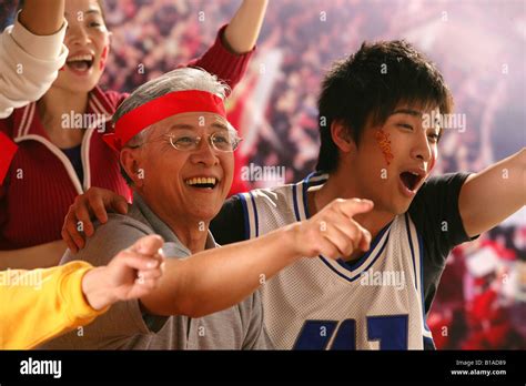 crowd cheering in stadium Stock Photo - Alamy