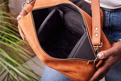 Handmade Leather Messenger Camera Bag with Optional Personalization | Gadgetsin