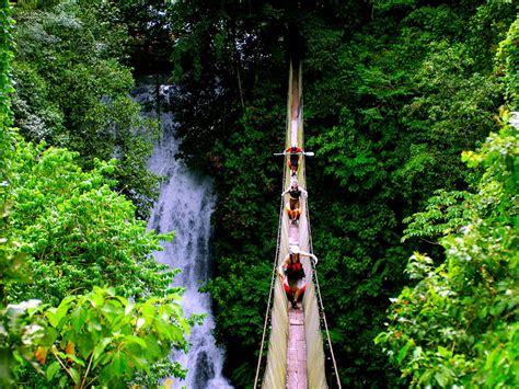 Manuel Antonio National Park | Series 'Largest nature reserves on Earth' | OrangeSmile.com