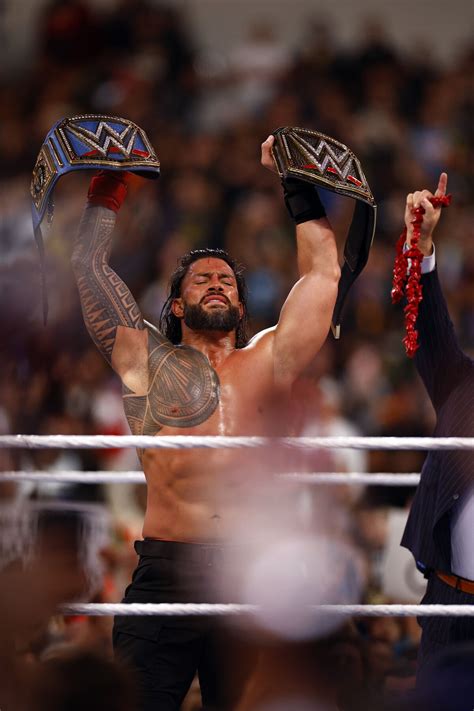 WrestleMania 2023 final results: Roman Reigns wins; Shane McMahon injured - Los Angeles Times