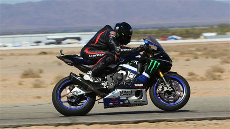 Chuckwalla Valley Raceway 2020 session with SoCalTrackDays - YouTube