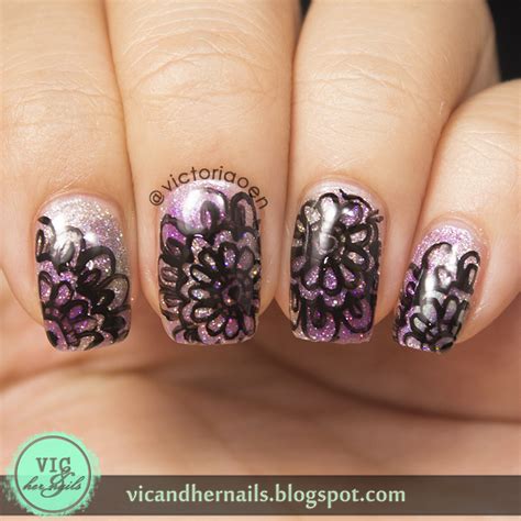 Vic and Her Nails: Abstract Floral Pattern