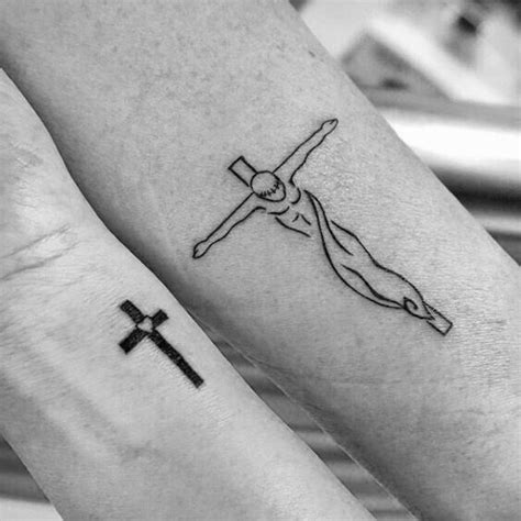 Épinglé par andrea calderon sur tattoo en 2020 | Tatouage croix pour hommes