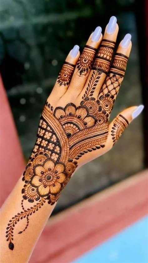 Floral Vine to Half-Hand 10 Unique and Simple Back Hand Mehndi Designs