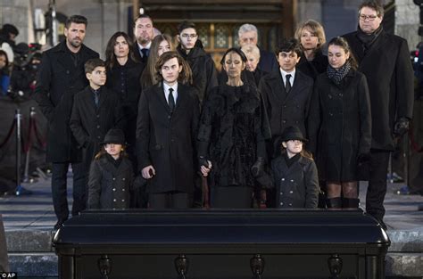 Celine Dion leads second day of mourning at René Angélil's funeral | Daily Mail Online