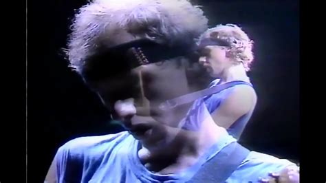 Dire Straits - Tunnel Of Love - Live Wembley 1985 - YouTube