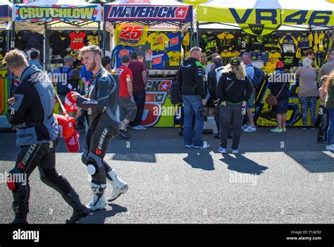 Motor racing race fans Stock Photo - Alamy