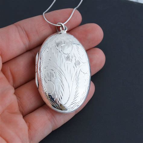 Pendant With A Picture at Alycia Hopkins blog