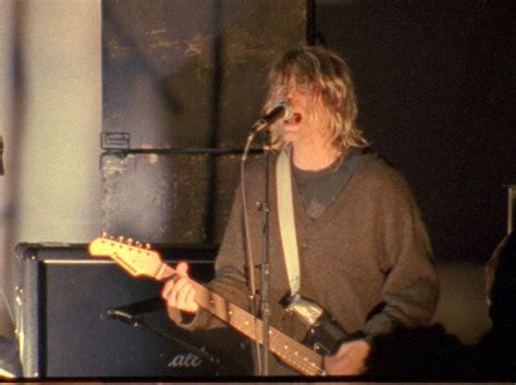 KURT COBAIN. from Live at the Paramount | Nirvana kurt cobain, Kurt ...