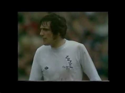 Norman Hunter - Bites Yer Legs - YouTube