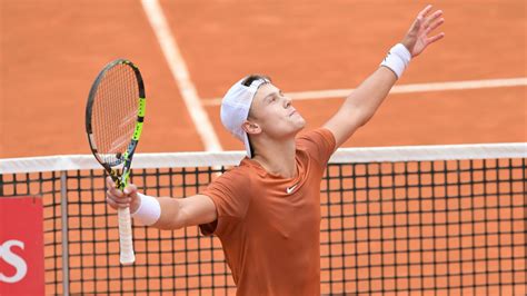 Holger Rune completes comeback to reach Italian Open final with win ...