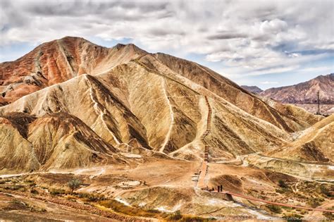 Rainbow Mountains of China: A Complete Guide - A Nomadic Existence