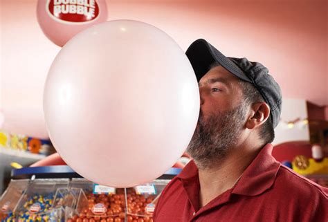 Largest bubblegum bubble blown measures over 50 centimetre