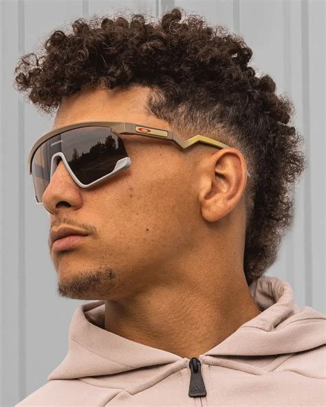 Oakley BXTR x Patrick Mahomes | Sunglasses ID - celebrity sunglasses