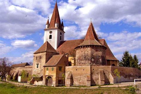 Fortified churches in Sibiu in Romania - online puzzle