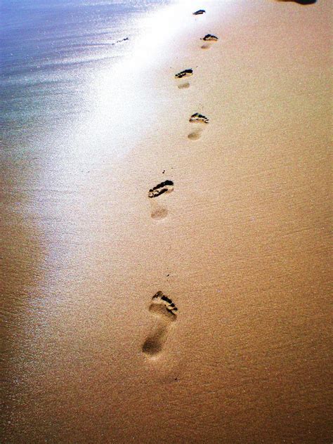 Footprints In The Sand HD Wallpapers - Wallpaper Cave