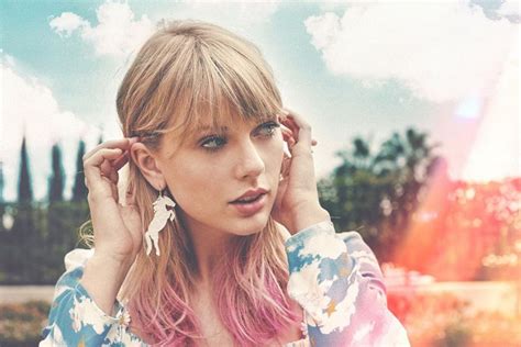 "Lover" de Taylor Swift : l'album lumineux d'une amoureuse qui sait toujours mordre