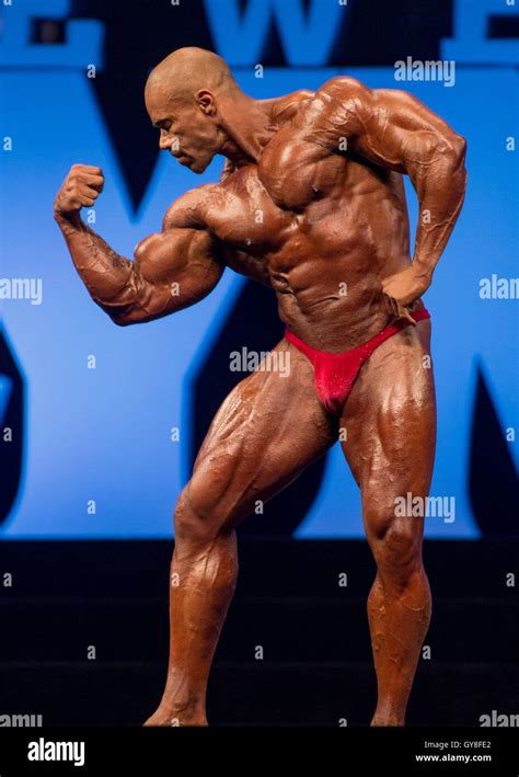 Las Vegas, Nevada, USA. 17th Sep, 2016. Fifty-two-year-old KEVIN LEVRONE competes in the Mr ...