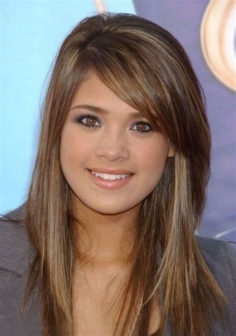 Fresh Medium Long Haircuts With Choppy Layers And Side Swept Bangs ...