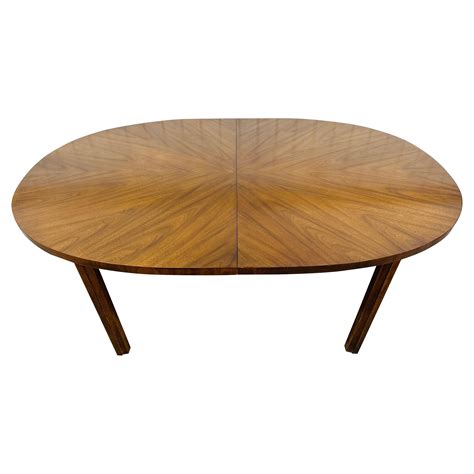 Mid-Century Modern Walnut Dining Table by Tomlinson Furniture For Sale ...
