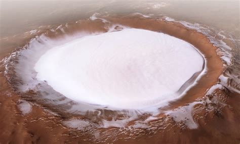 Photos Show Ice Crater on Mars