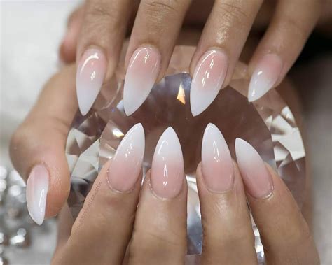 The Best 12 Ombre Nail Art - French fades, unicorn and more - Gazzed