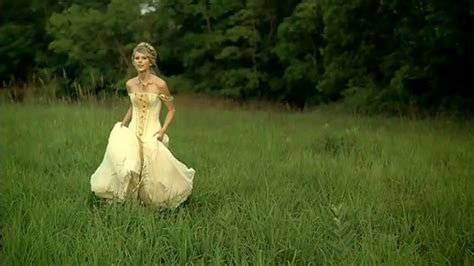 Taylor Swift - Love Story [Music Video] - Taylor Swift Image (22387012) - Fanpop