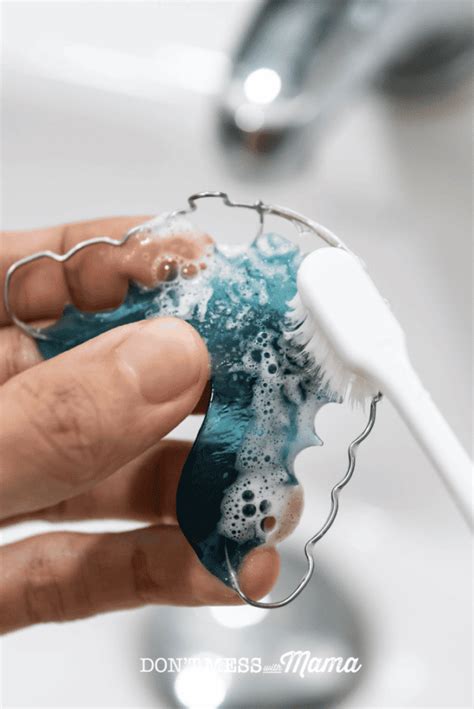 Best Ways to Clean Retainers Naturally - Don’t Mess with Mama