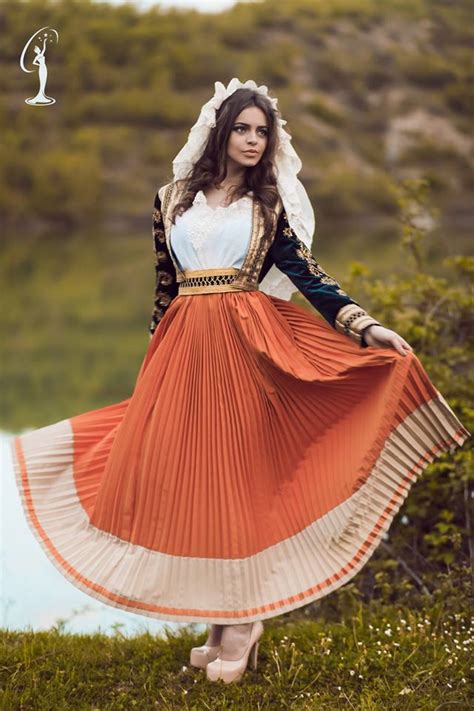 Traditional Albanian Costumes - Traditional Clothing of Albanians Photo ...