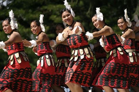 Pin by Lizah Hingano on Polynesian Dance | Tongan culture, Tongan, Polynesian dance