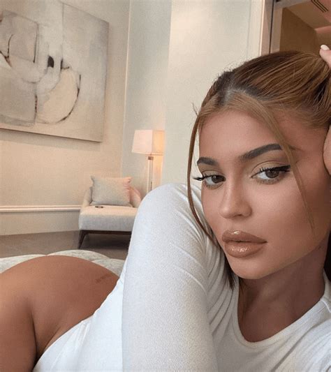 Kylie Jenner Says She Spends Her Days on 'Zoom Meetings' in Sexy Pantsless Pics