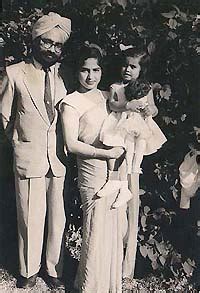 Ex-Prime Minister of India Manmohan Singh Rare Photos | Family Photos ...