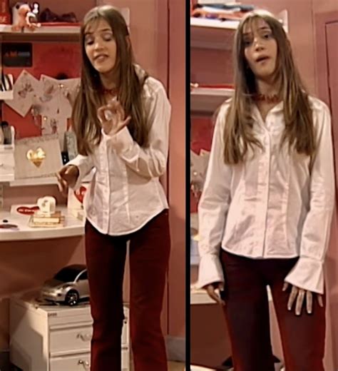 Mia Colucci - Luisana Lopilato - Outfit - Rebelde Way 2000s Fashion ...