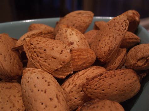 Almonds in shell | Fresh almonds from Queenscliff Market | Alpha | Flickr