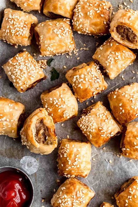 Easy Homemade Sausage Rolls Recipe | Deporecipe.co