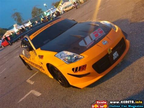 MODIFIED NISSAN FAIRLADY 350Z WRAPPED WITH CUSTOM STICKERS BODY DECAL