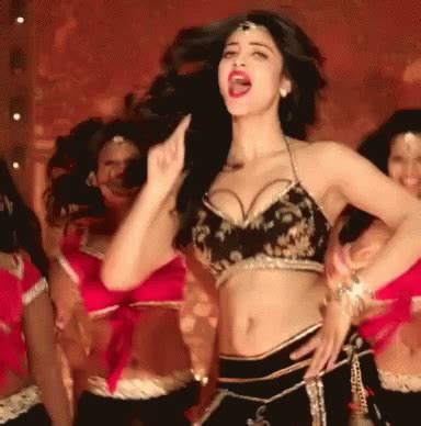 Bollywood Actress GIF - Bollywood Actress Dance - Discover & Share GIFs