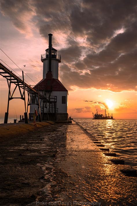 St. Joseph Lighthouse at Sunset on the Pier / Great Lakes - Etsy